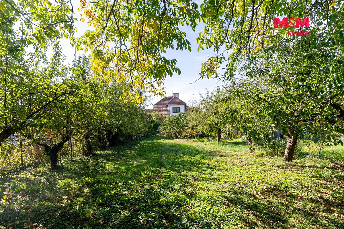 Prodej rodinného domu 120 m², pozemek 953 m² – fotografie 2