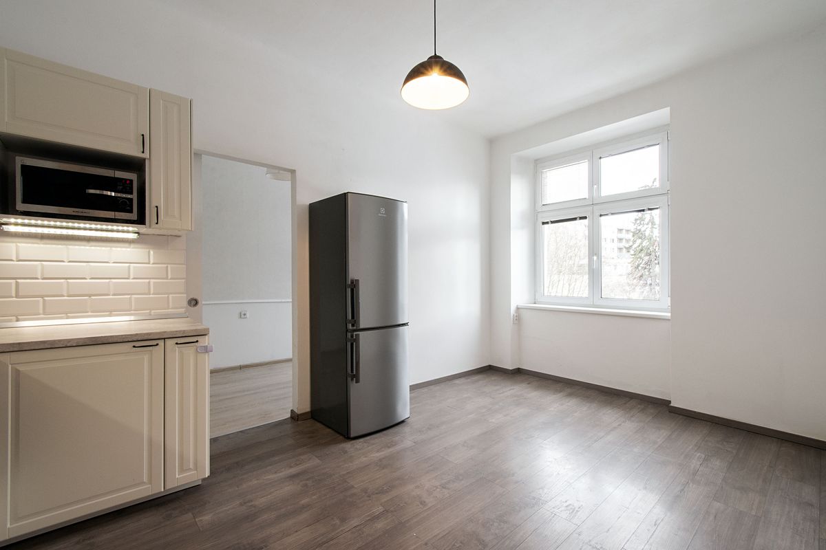 Pronájem bytu 2+1 64 m² – fotografie 3