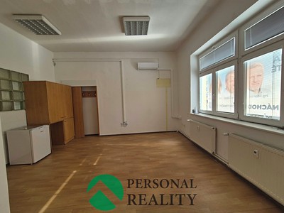 Комерційне приміщення в оренду, 35 м² (2 з 5)
