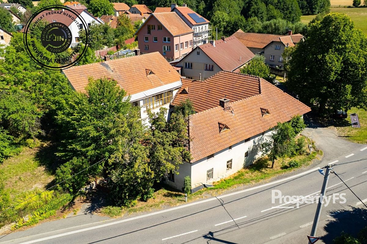 Prodej rodinného domu 294 m², pozemek 896 m², Bystřice nad Pernštejnem – fotka 1 z 3