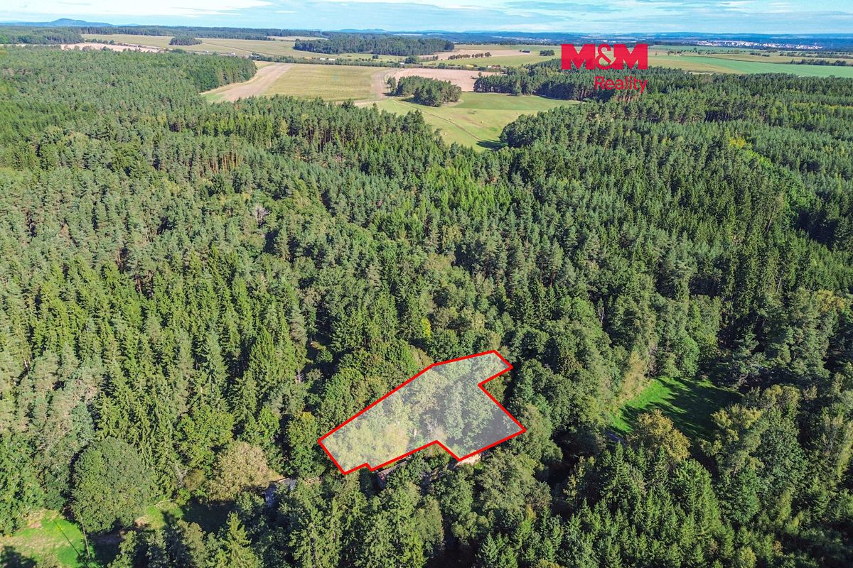 Prodej stavebního pozemku 1051 m²