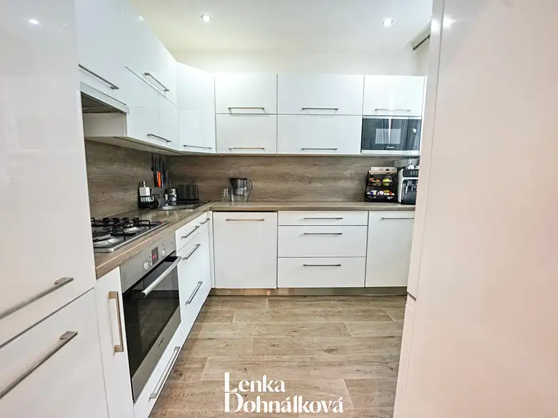 Prodej bytu 3+1 64 m², Hodonín – náhled fotky 2