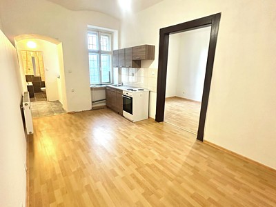 Wohnung 3+1 zur Miete, 93 m² (2 von 18)