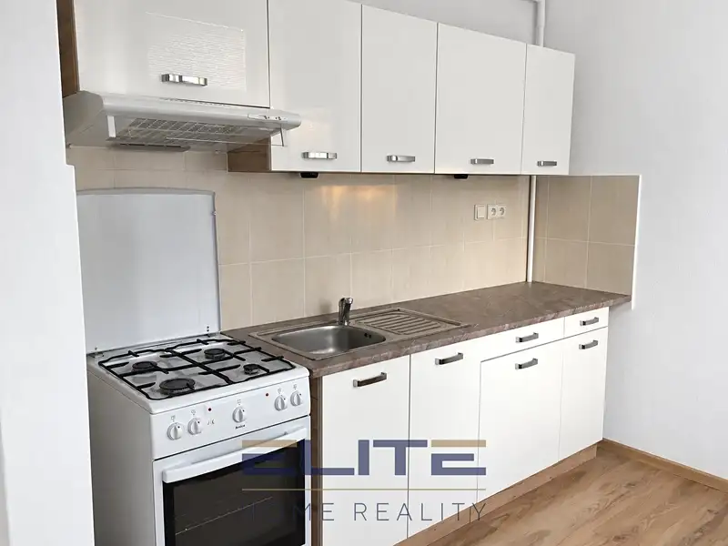 Pronájem bytu 2+kk 67 m², Liberec – náhled fotky 3
