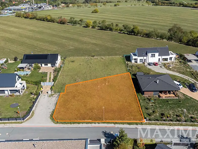 Prodej stavebního pozemku 1077 m², Jílové u Prahy – náhled fotky 2