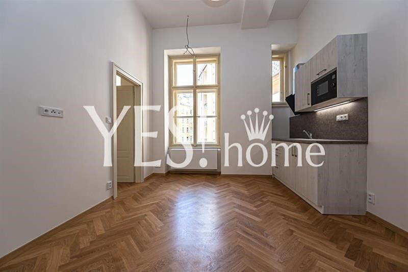 Pronájem bytu 2+kk 38 m² – fotografie 2