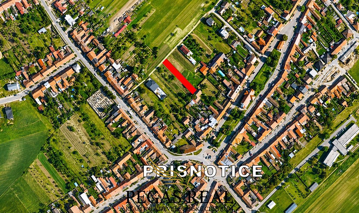 Prodej stavebního pozemku 943 m² – fotografie 3