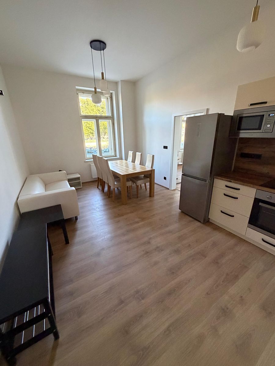 Pronájem bytu 2+kk 55 m²