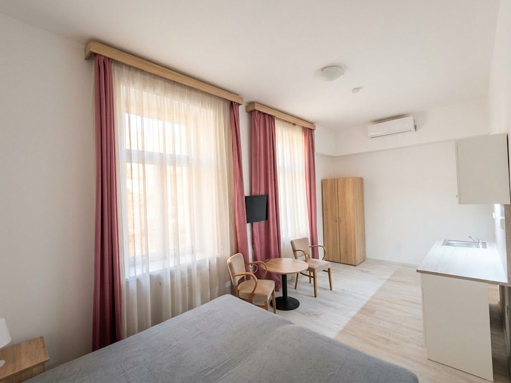 Pronájem bytu 1+kk 26 m² – fotografie 2