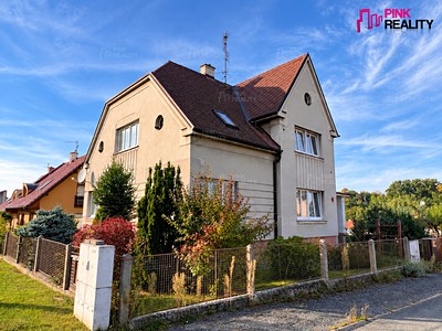 Prodej  rodinného domu 224 m², pozemek 819 m²