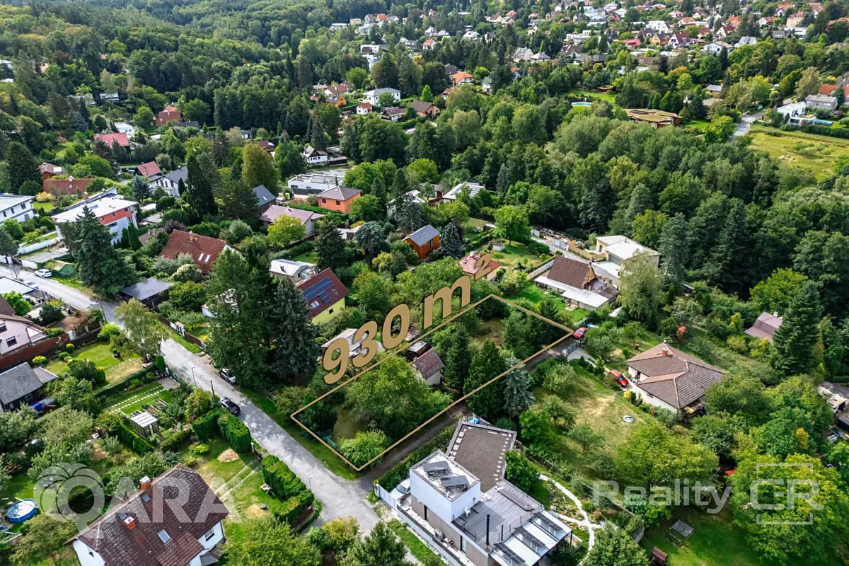 Prodej stavebního pozemku 932 m²