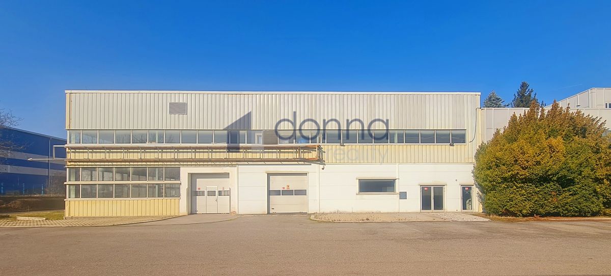 Pronájem obchodního prostoru 1137 m² – fotografie 3