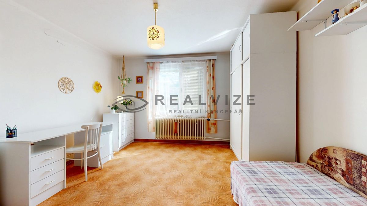 Prodej rodinného domu 180 m², pozemek 1451 m² – fotografie 4