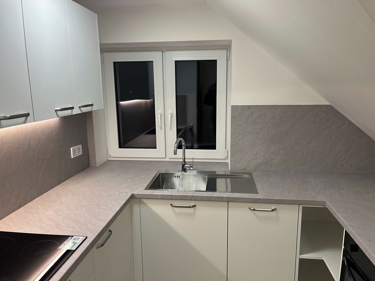 Pronájem bytu 3+kk 87 m²