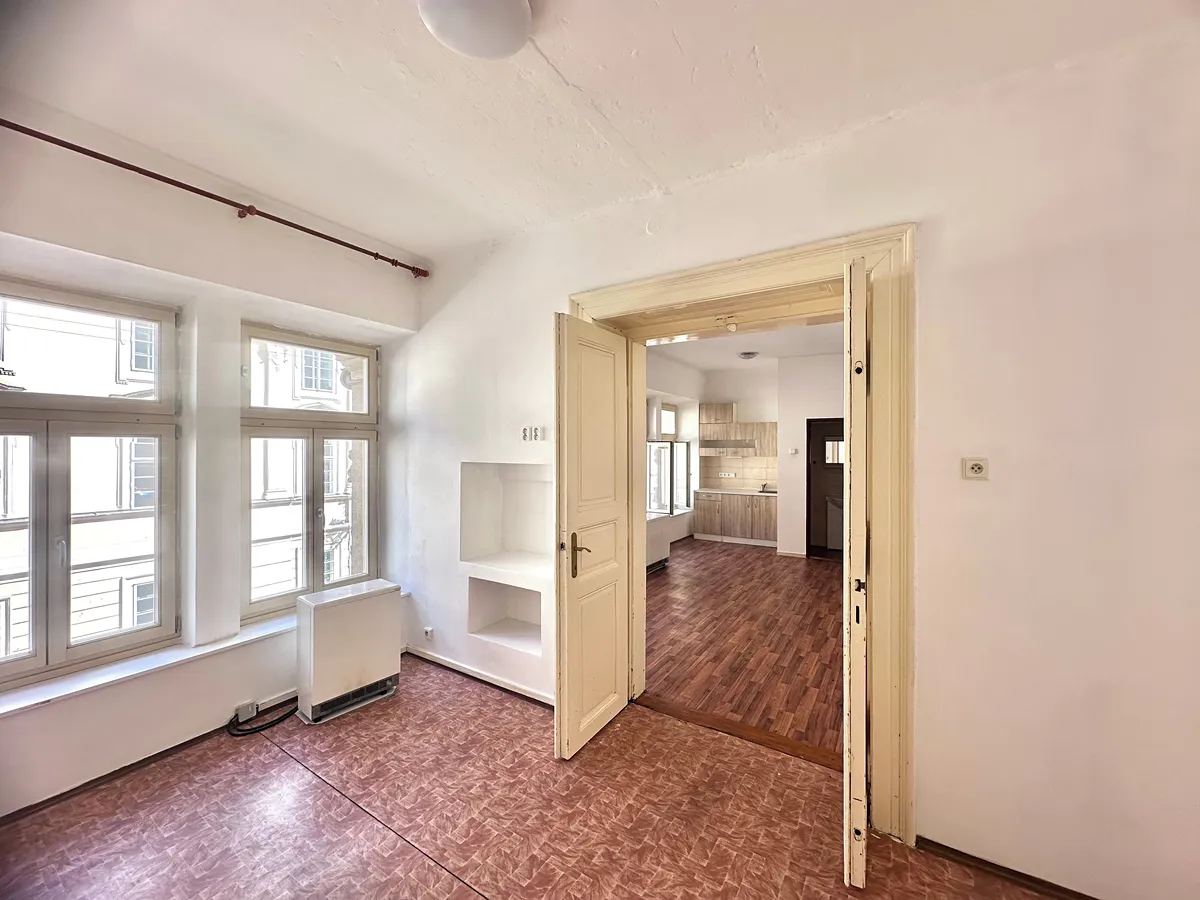 Pronájem bytu 1+1 34 m²