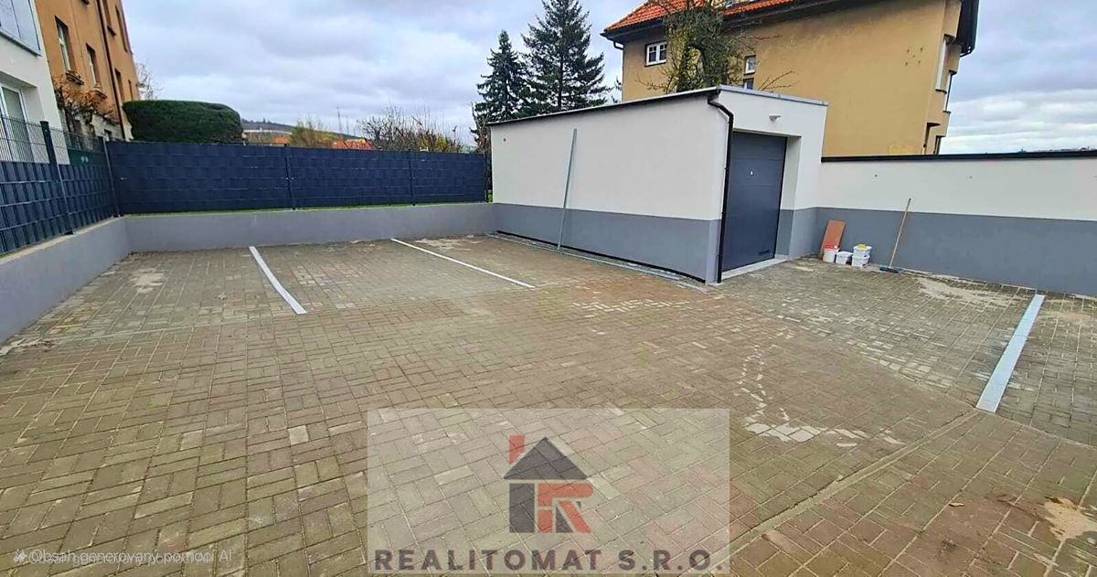 Pronájem garážového stání 9 m² – fotografie 4