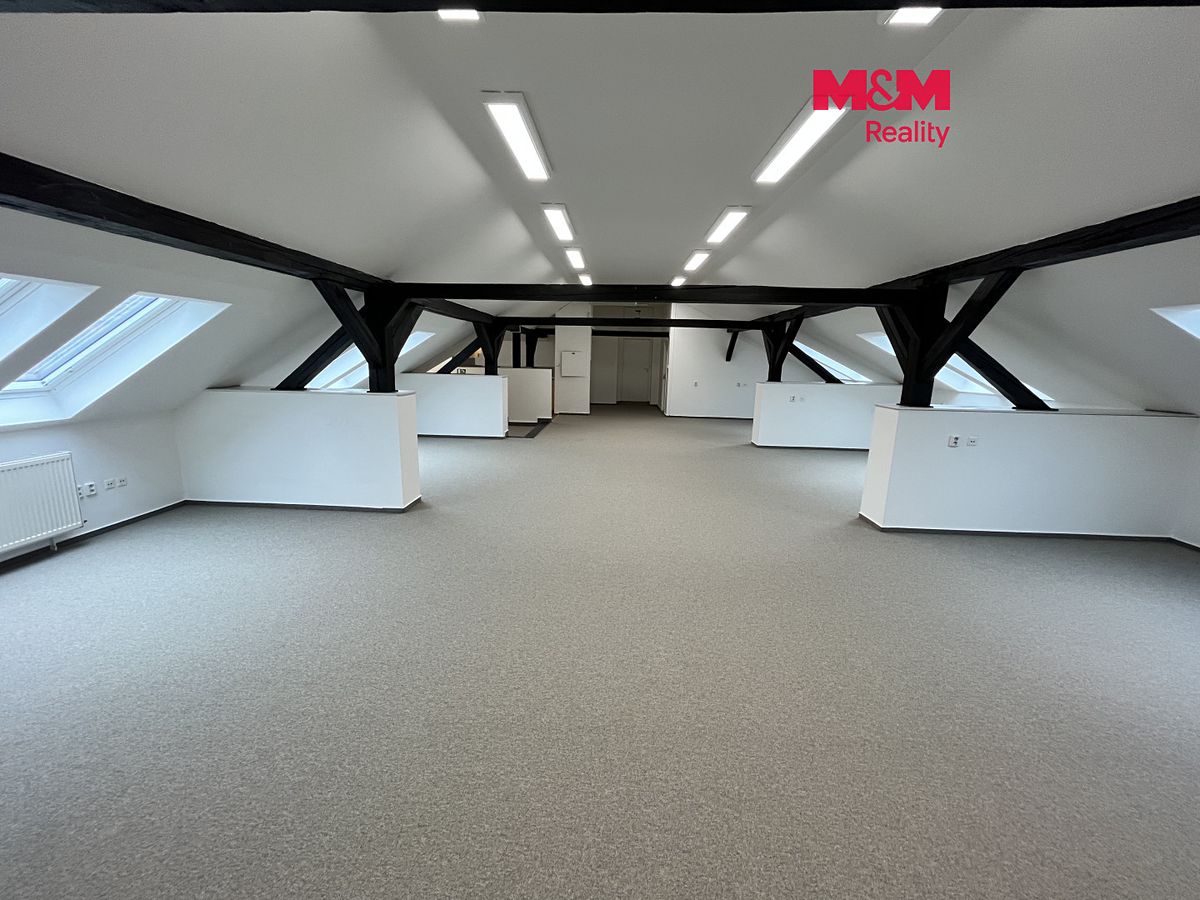 Pronájem kanceláře 277 m², Ostrava – fotka 1 z 3