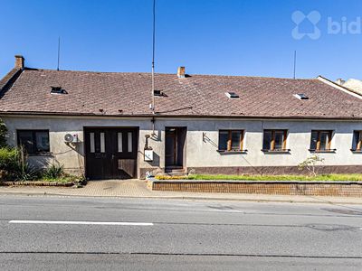 Prodej rodinného domu 205 m², pozemek 5276 m²