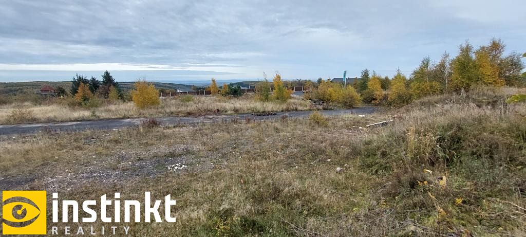 Pronájem komerčního pozemku 5188 m², Dubí – fotka 1 z 3