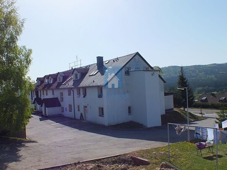 Комерційне приміщення на продаж, 39 598 м² (8 з 17)