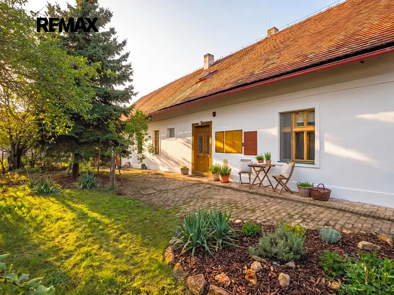 Prodej chalupy 220 m², pozemek 581 m², Pardubice – náhled fotky 2