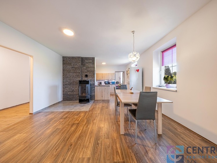 Prodej komerčního prostoru, 265 m² (7 z 43)