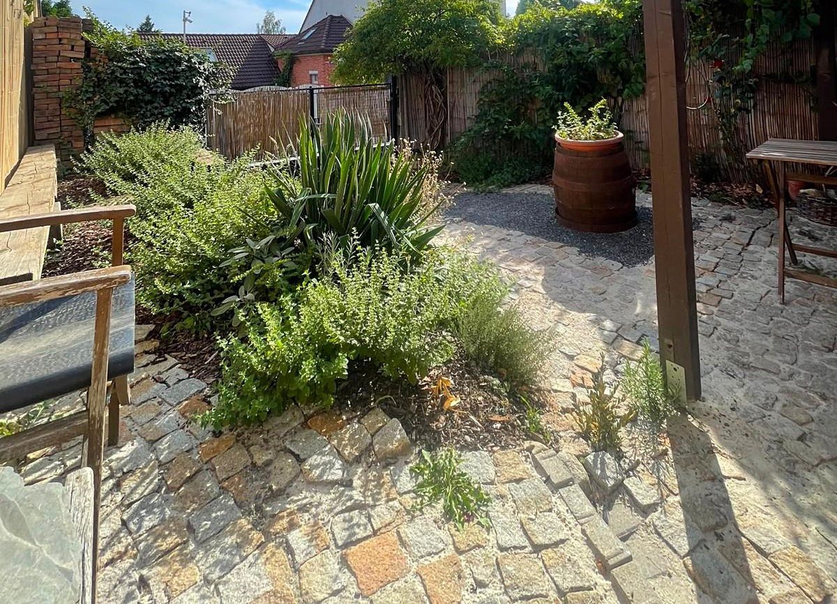 Pronájem bytu 1+kk 38 m² – fotografie 2