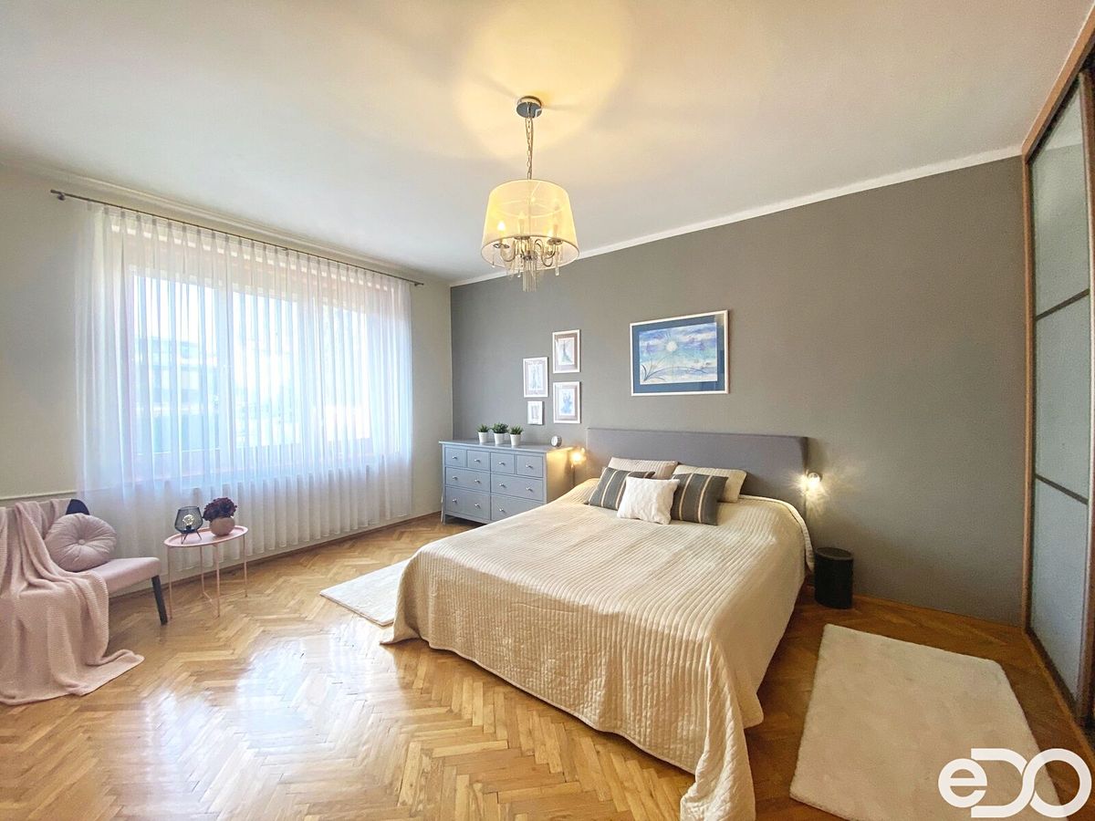 Pronájem bytu 3+1 103 m² – fotografie 4