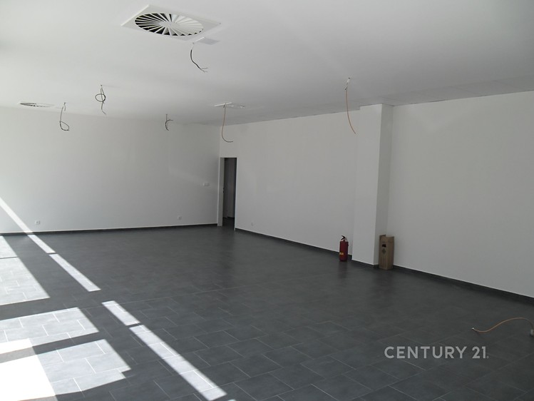 Комерційне приміщення в оренду, 80 м² (1 з 9)
