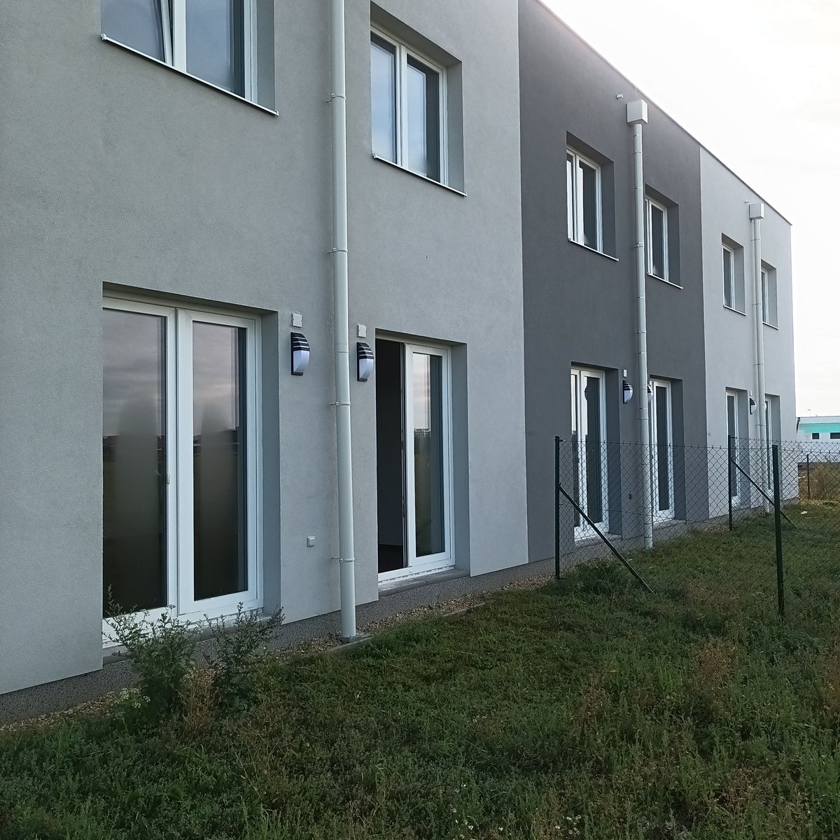 Prodej rodinného domu 137 m², pozemek 300 m² – fotografie 3
