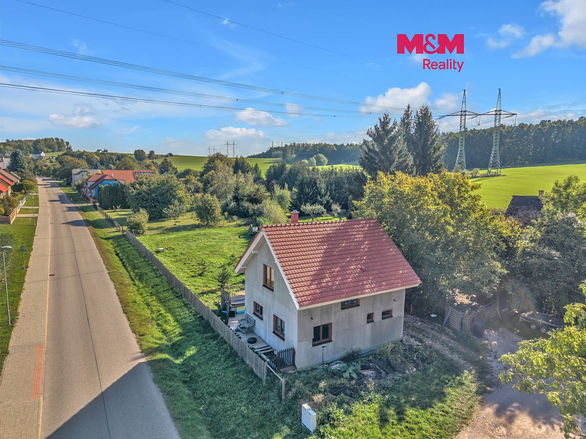 Prodej rodinného domu 65 m², pozemek 1009 m², Lužany – fotka 1 z 3