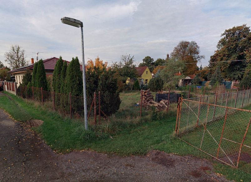 Prodej stavebního pozemku 639 m² – fotografie 2