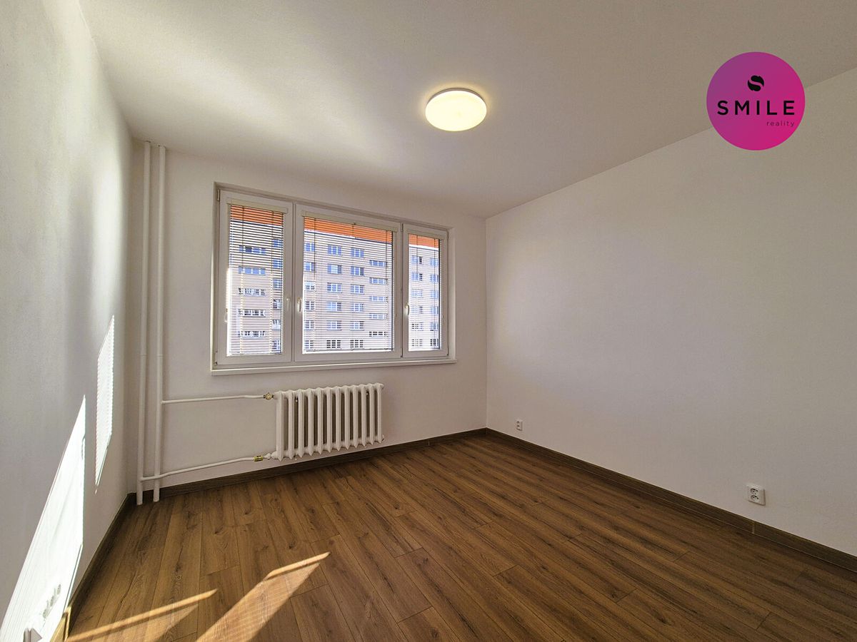 Pronájem bytu 2+kk 46 m² – fotografie 3