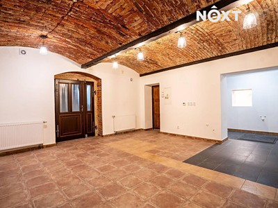 Gewerbefläche zum Kauf, 204 m² (2 von 16)