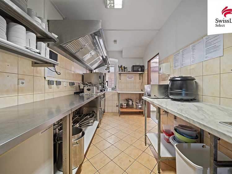 Prodej komerčního prostoru, 360 m² (8 z 30)