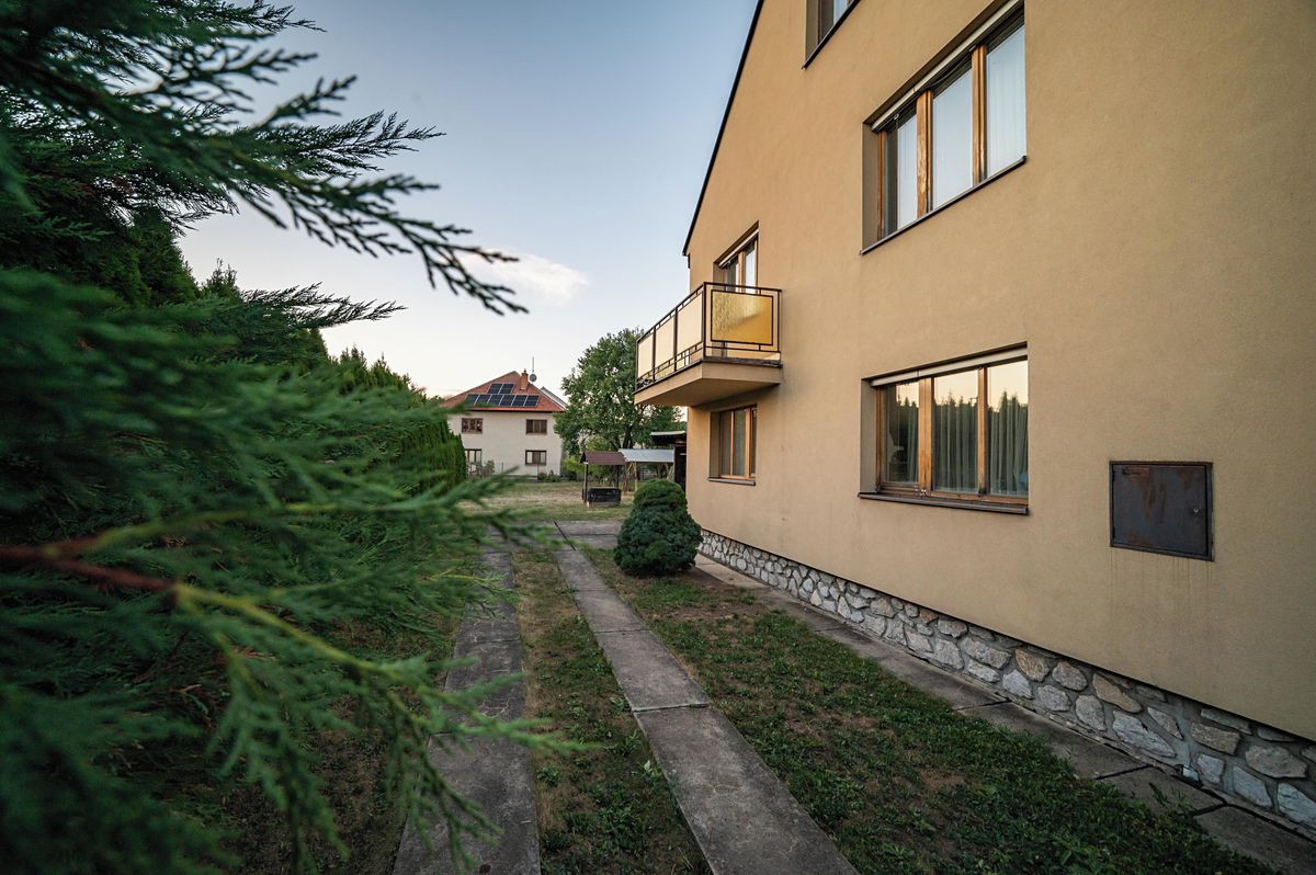 Prodej rodinného domu 203 m², pozemek 1039 m² – fotografie 4