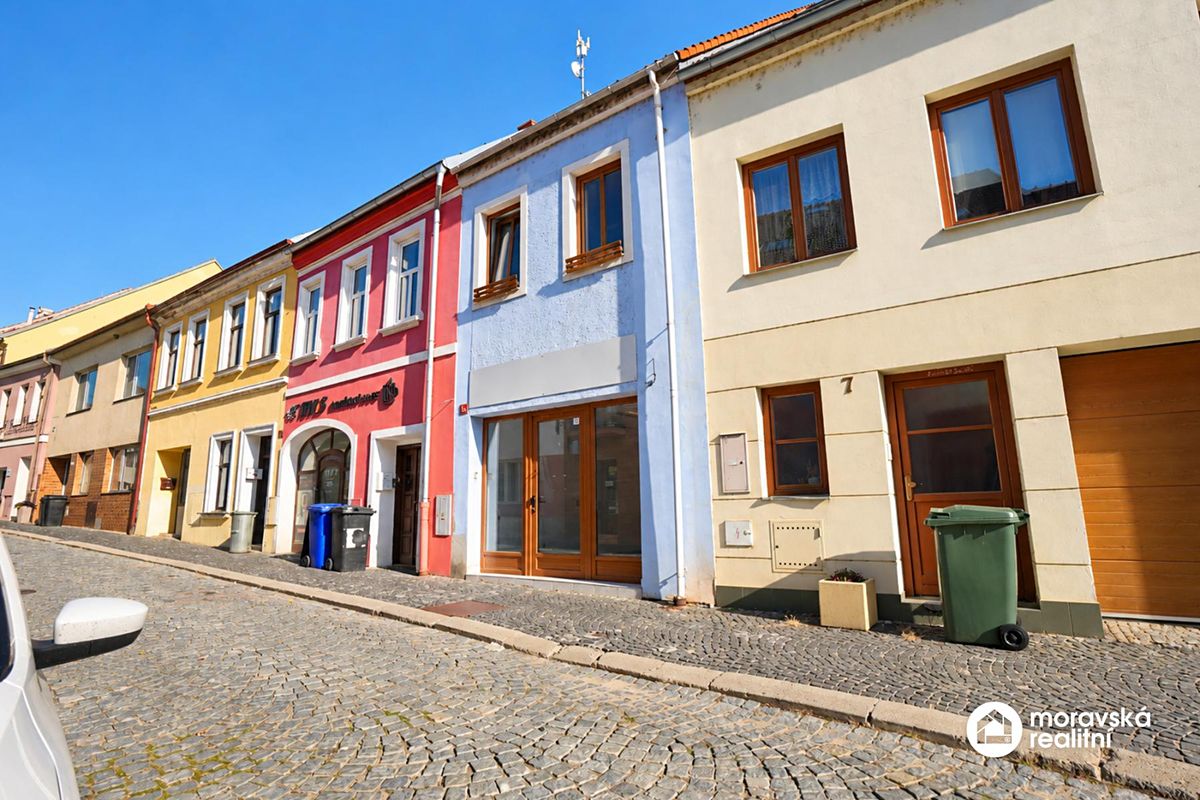 Pronájem rodinného domu 100 m², pozemek 59 m²