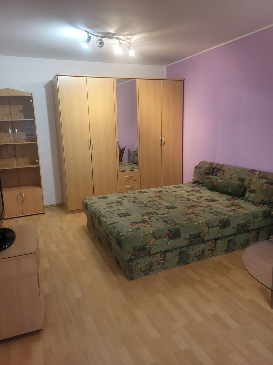 Pronájem bytu 1+1 42 m² – fotografie 2