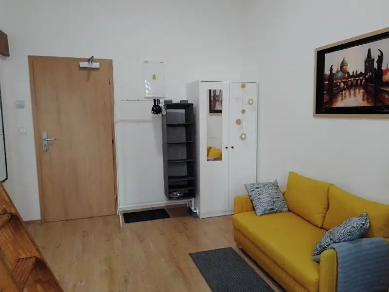 Prodej bytu 1+kk 23 m², Praha – náhled fotky 2