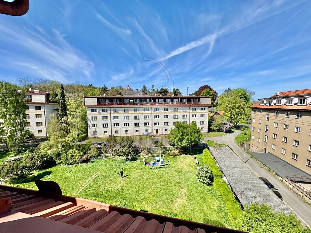 Prodej bytu 2+1 57 m² (Podkrovní)
