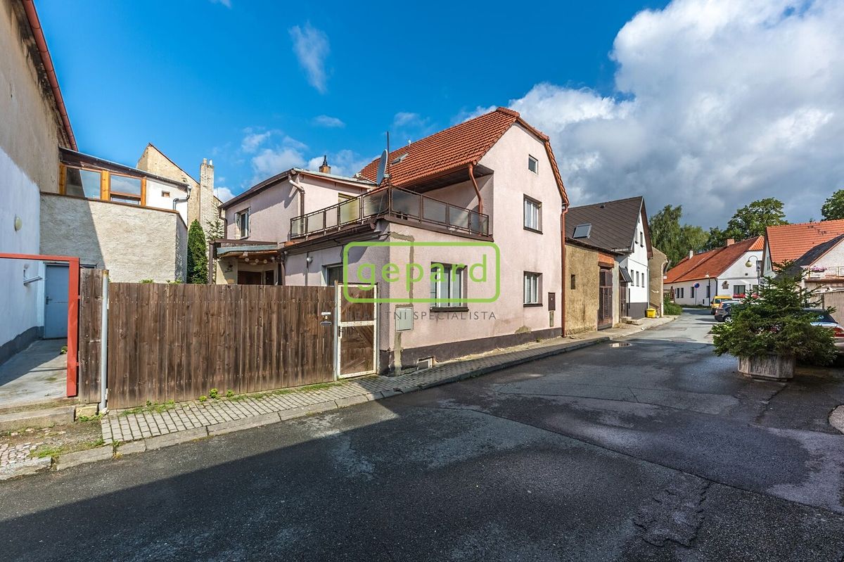 Prodej rodinného domu 100 m², pozemek 142 m², Rožmitál pod Třemšínem – fotka 1 z 3