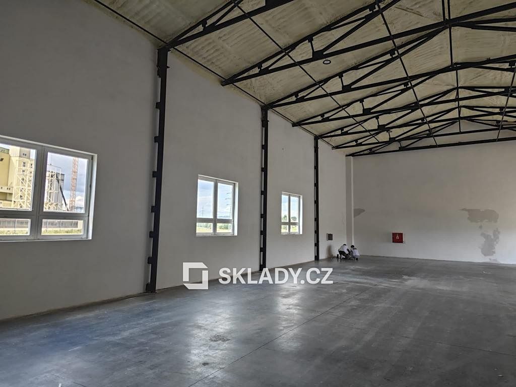 Pronájem skladového prostoru 446 m² – fotografie 3