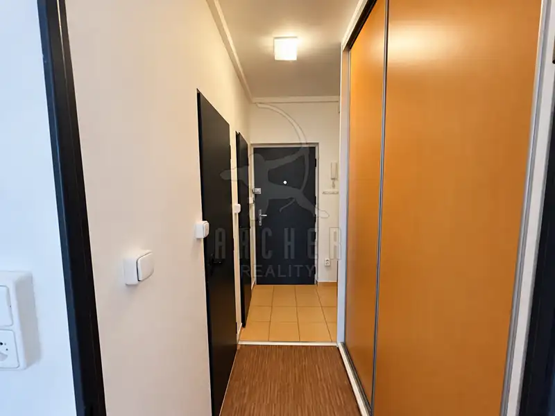 Prodej bytu 1+kk 23 m², Praha – náhled fotky 3