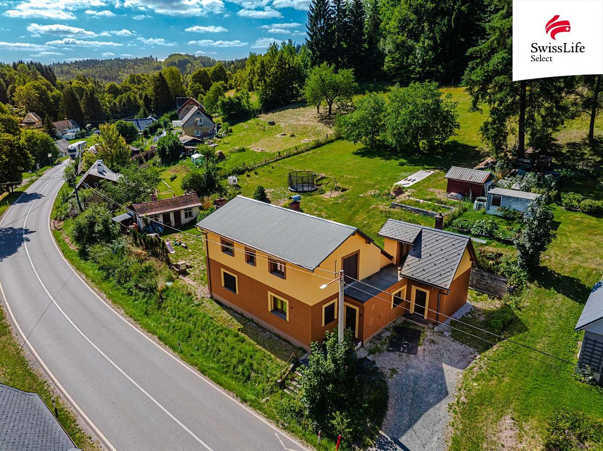 Prodej rodinného domu 188 m², pozemek 2850 m², Zlatá Olešnice – fotka 1 z 3