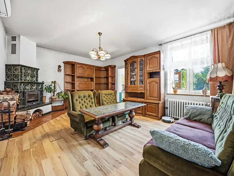 Prodej rodinného domu 146 m², pozemek 674 m², Hradec Králové – náhled fotky 3