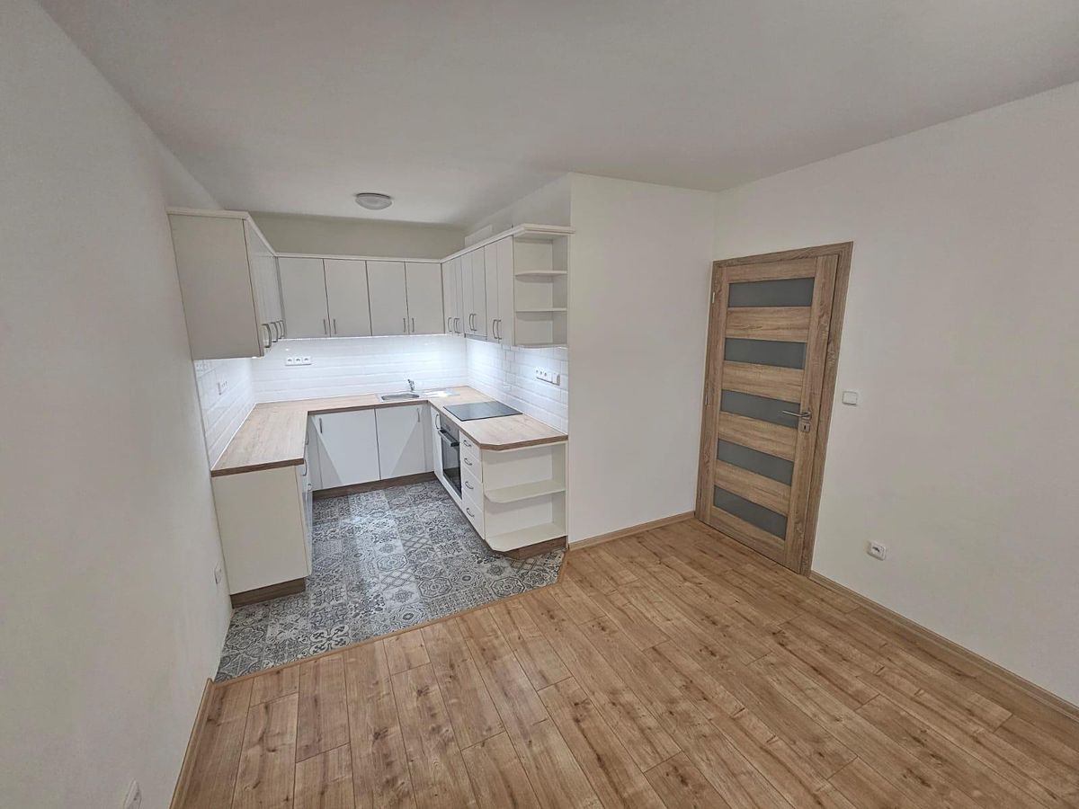 Pronájem bytu 2+kk 42 m²