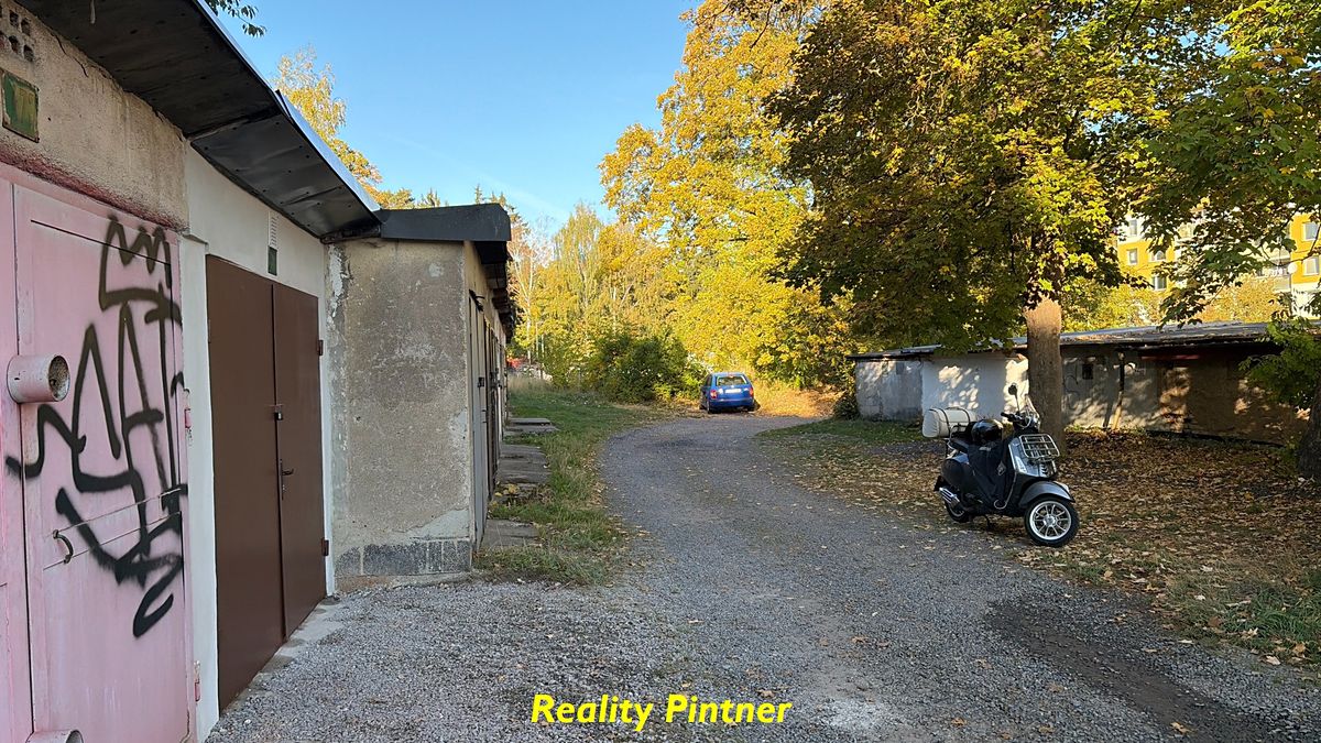 Pronájem garáže 15 m² – fotografie 3