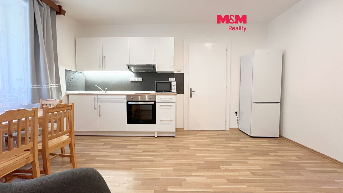 Pronájem bytu 2+kk 60 m²