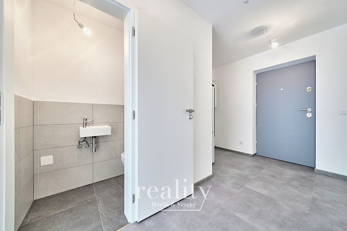 Pronájem bytu 3+kk 80 m² – fotografie 4