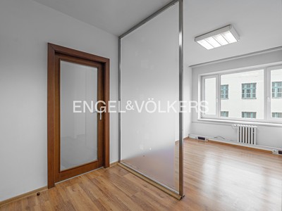 Pronájem komerčního prostoru, 40 m² (2 z 6)